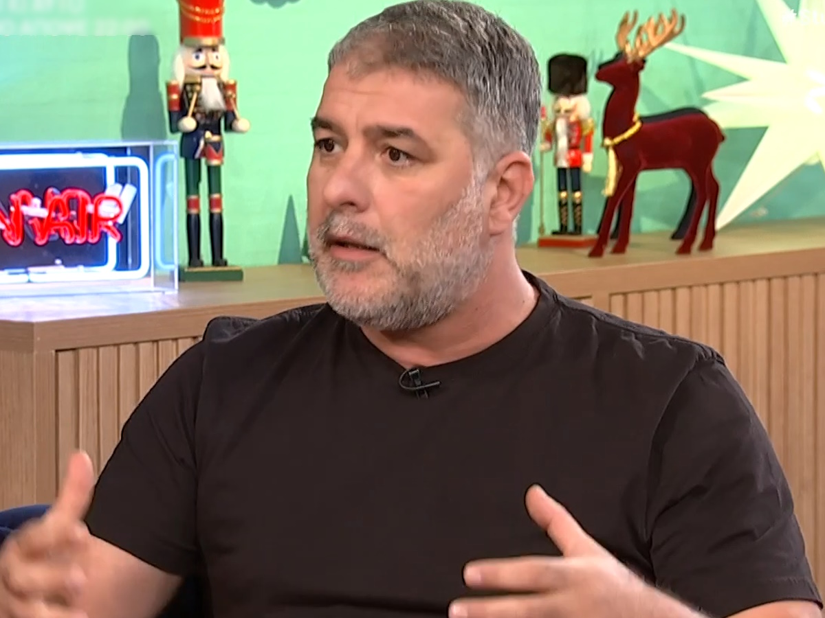 Βασίλης Μπισμπίκης για το τροχαίο: «Λάθος και το πλήρωσα ακριβά – Αστεία όσα ειπώθηκαν για την έξοδό μου με τη Δανάη Παππά»