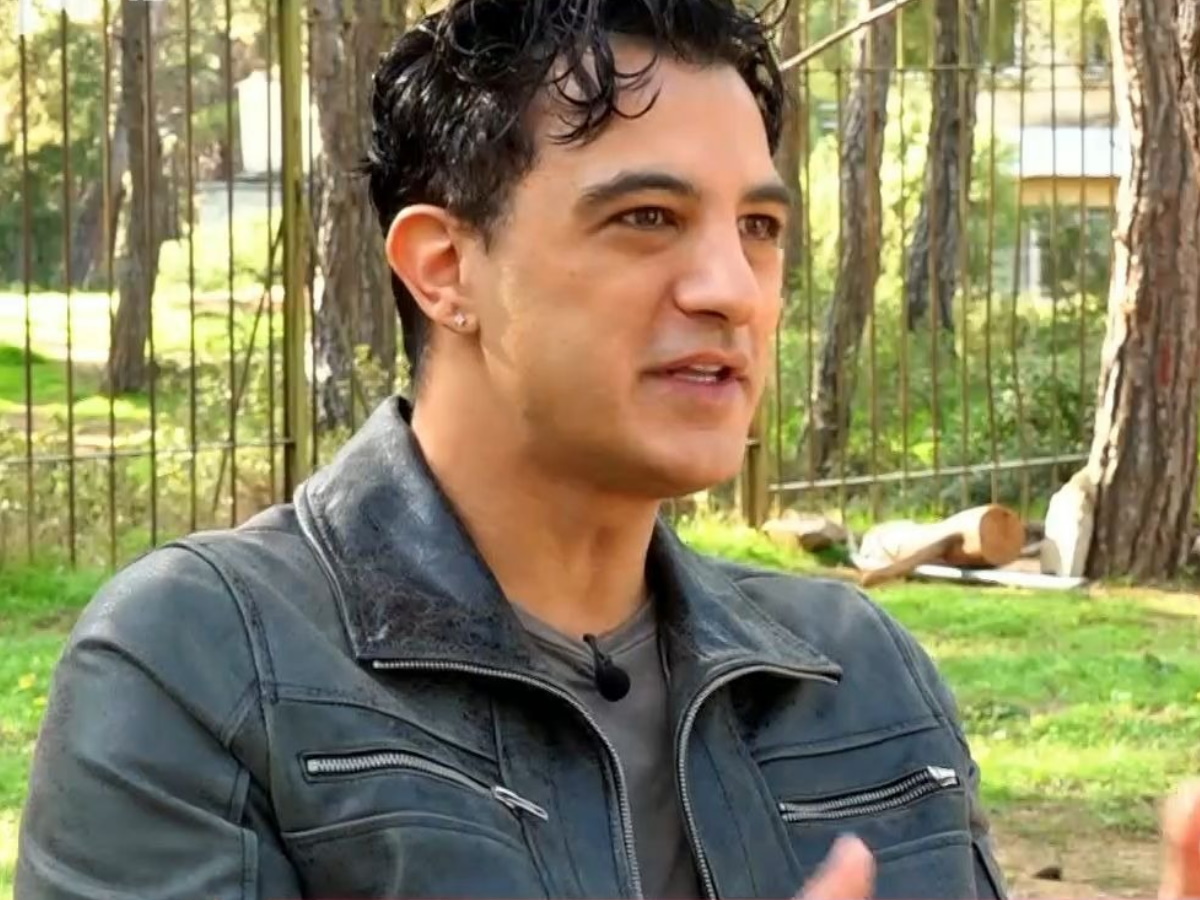 Δήμος Αναστασιάδης για Τζένη Θεωνά: «Μετά από 11 χρόνια νιώθουμε ερωτευμένοι – Κοιταζόμαστε και λέμε τι φτιάξαμε»