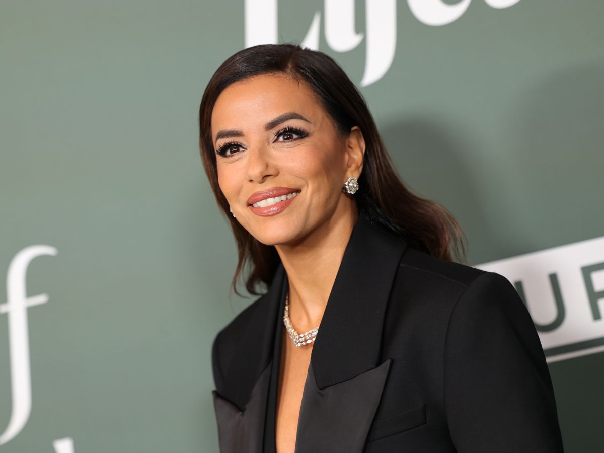 Eva Longoria: Αποχωρίζεται τα μακριά μαλλιά της και υιοθετεί ένα κομψό bob κούρεμα