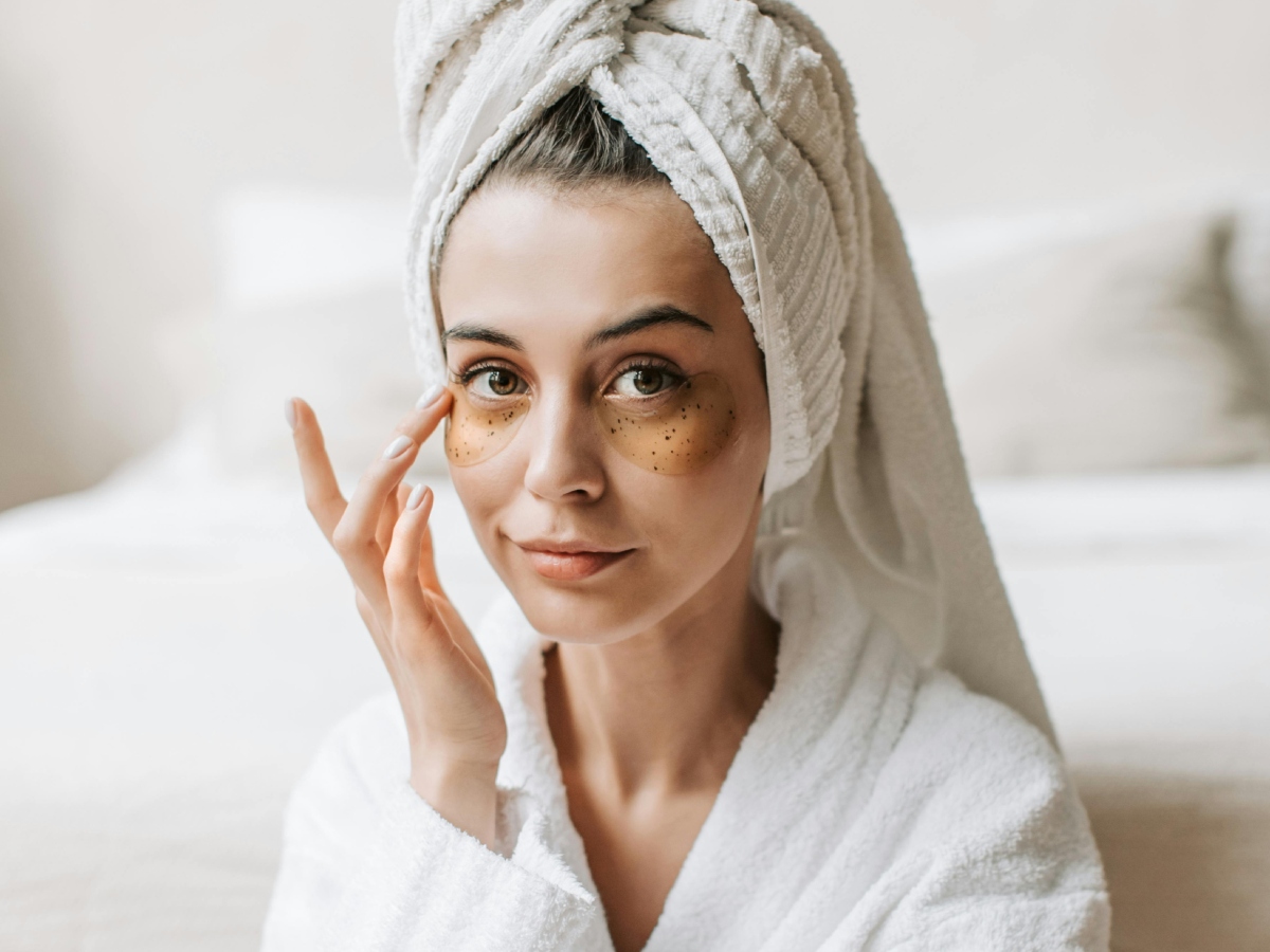 Πρήξιμο κάτω από τα μάτια: 3 λόγοι που το προκαλούν και πώς να το αντιμετωπίσεις