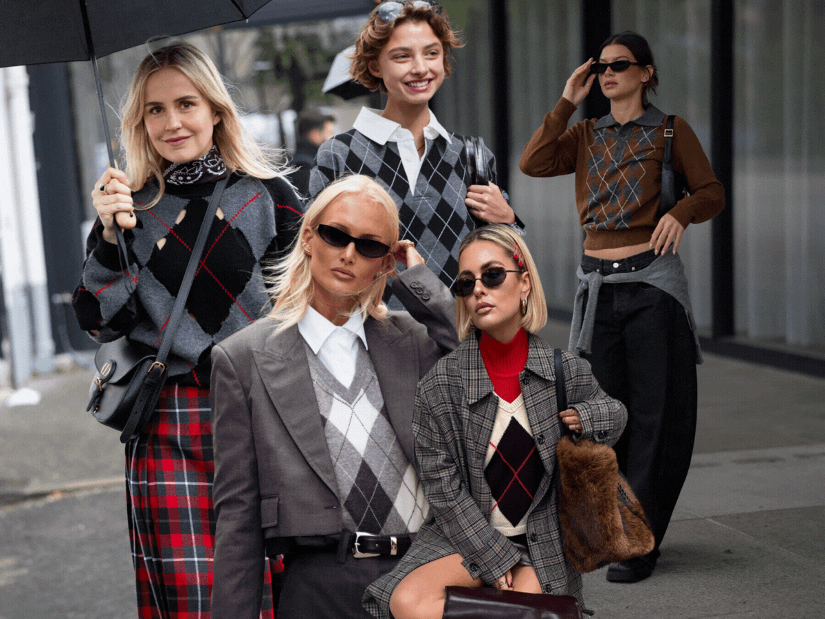 Πουλόβερ με ρόμβους: Το «ξεπερασμένο» σχέδιο που έγινε ξανά must