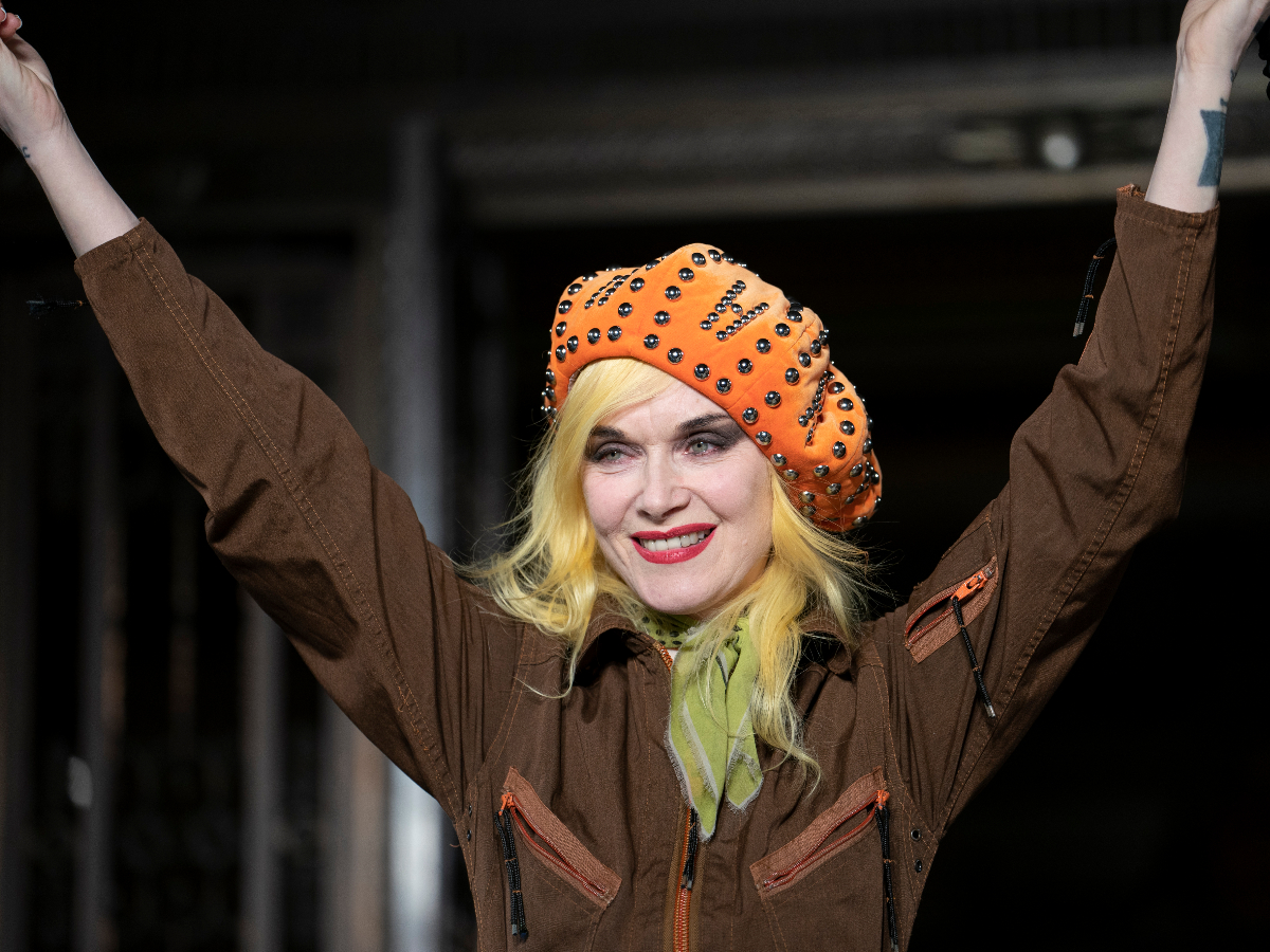 Pam Hogg: Έφυγε από τη ζωή η πρωτοπόρος punk σχεδιάστρια