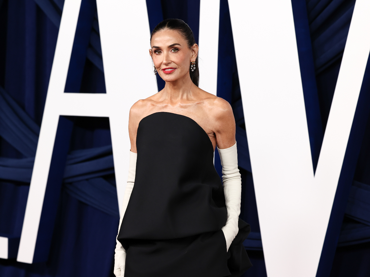 Γάντια: Είναι το must αξεσουάρ της σεζόν και η Demi Moore το επιβεβαιώνει