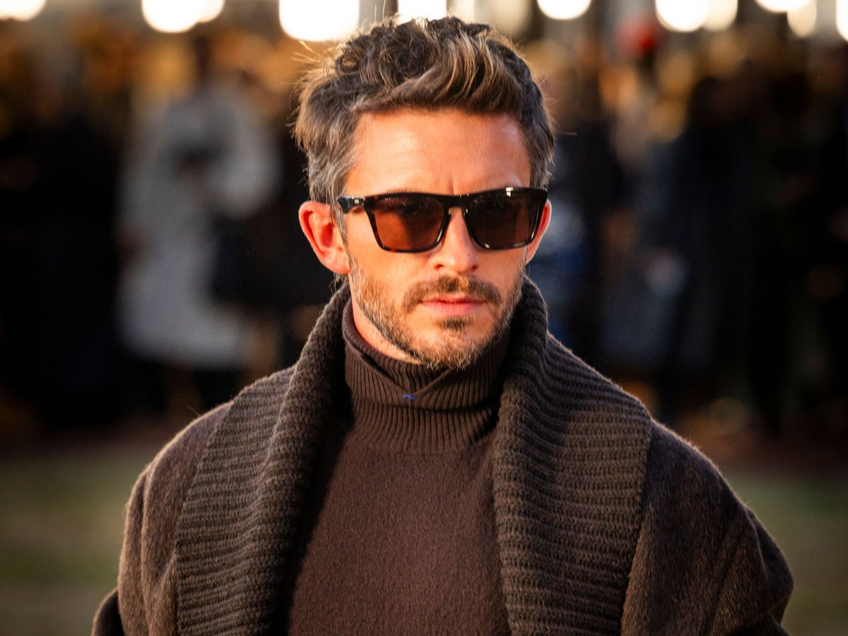 Jonathan Bailey: Ο πιο sexy άντρας του κόσμου για το 2025 – και με αψεγάδιαστο στιλ!