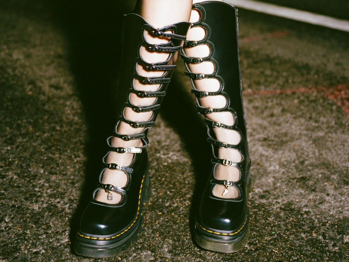 Ο Marc Jacobs ενώνει τις δυνάμεις του με τα Dr Martnens και το αποτέλεσμα είναι φανταστικό