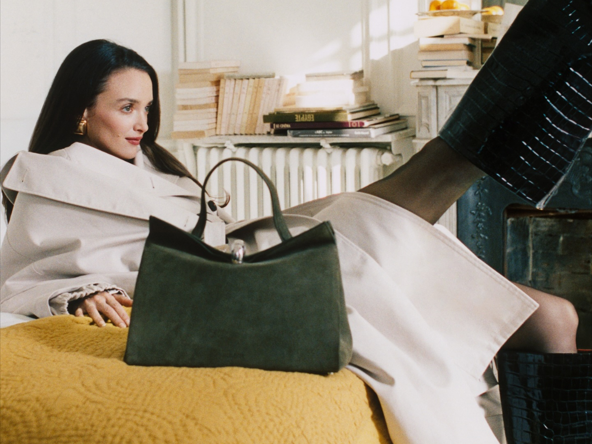 Jacquemus: Η νέα it bag του γάλου σχεδιαστή είναι αφιερωμένη στη μητέρα του