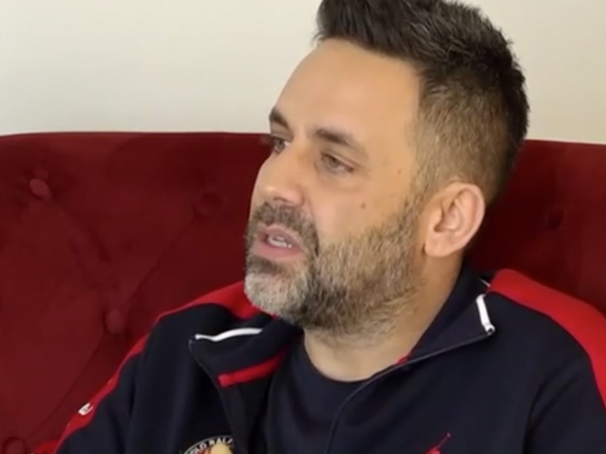 Γιώργος Γιαννιάς: «Θέλω η γυναίκα να είναι στο σπίτι με τα παιδιά και να μη δουλεύει, να δουλεύω εγώ για αυτούς»