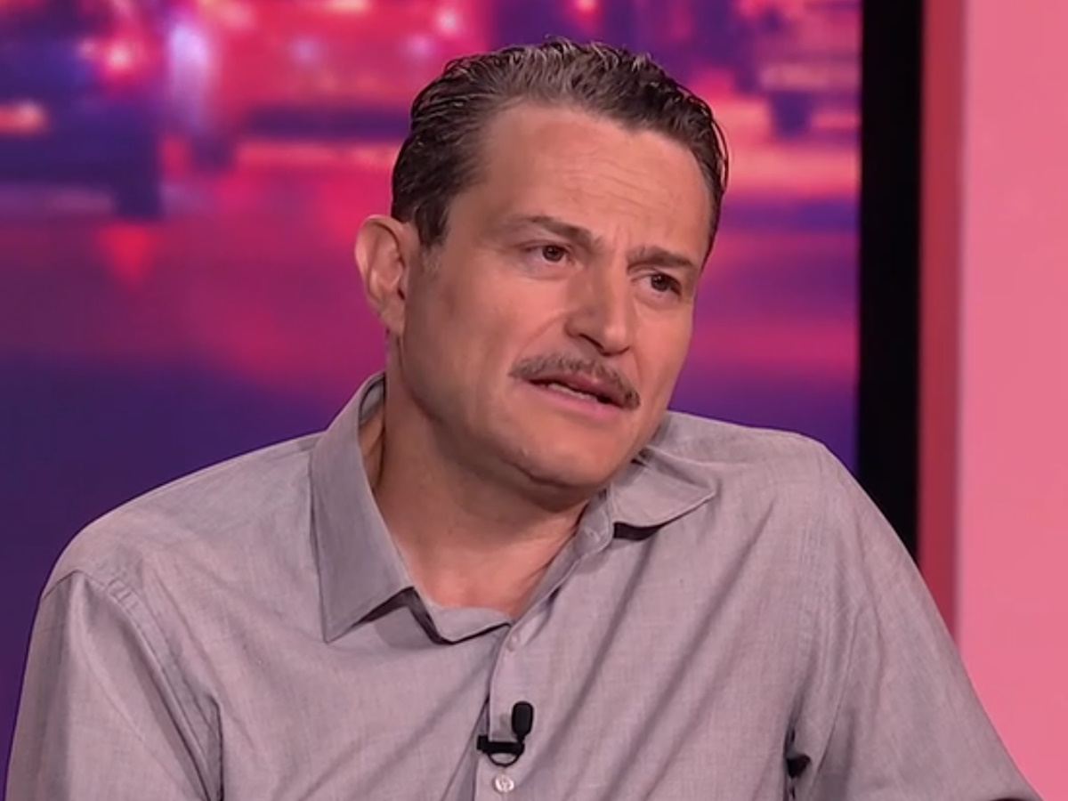 Γιώργος Καραμίχος: «Σκηνοθέτης με ρωτούσε πώς είμαι μετά τον καρκίνο του πνεύμονα ενώ κάπνιζε δίπλα μου σε μικρό δωμάτιο»