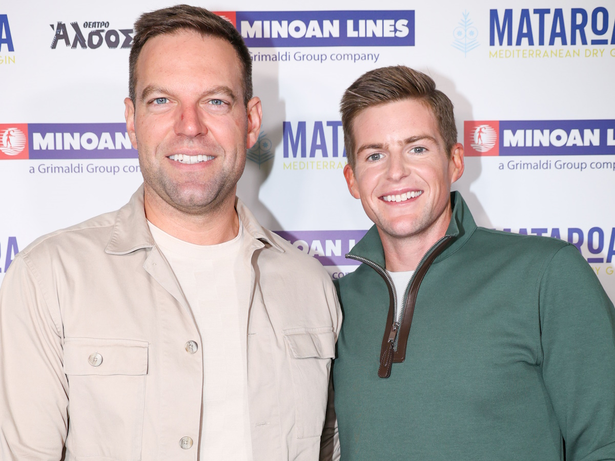 Στέφανος Κασσελάκης: Η βραδινή δημόσια εμφάνιση με τον Τάιλερ Μάκμπεθ