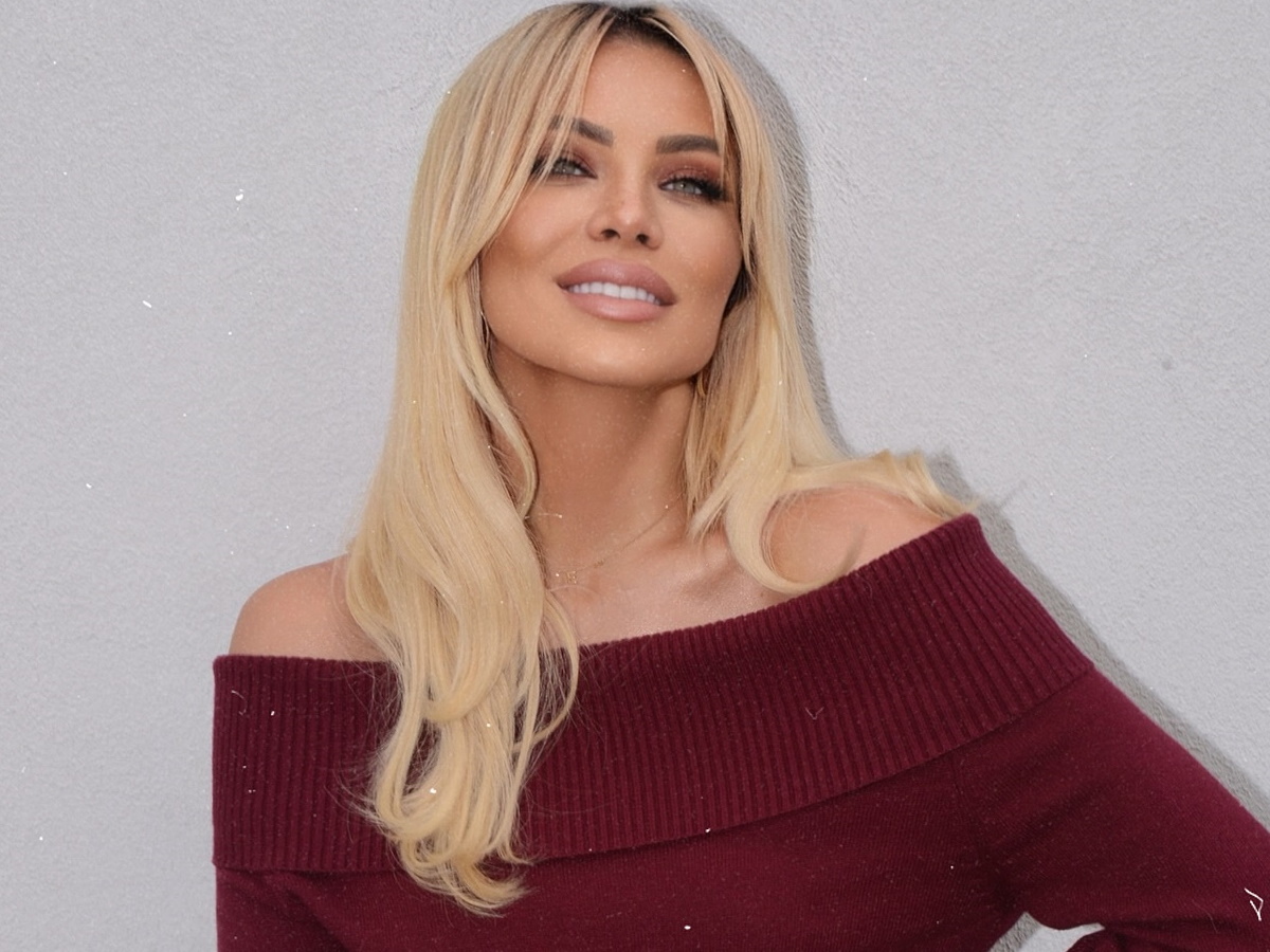 Κατερίνα Καινούργιου: Στόλισε το πιο εντυπωσιακό χριστουγεννιάτικο δέντρο – «Έγινε με πολλή, πολλή αγάπη»