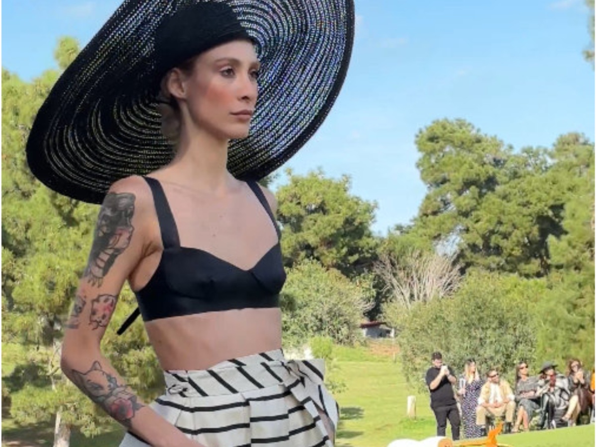 Κιάρα Μαρκέζη: Η εγγονή του Άκη Τσοχατζόπουλου σε νέα εμφάνιση σε επίδειξη του Βασίλη Ζούλια