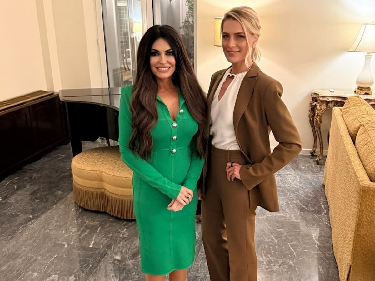 Τατιάνα Μπλάτνικ: Η συνάντηση με την Κίμπερλι Γκίλφοϊλ στην Αμερικανική Πρεσβεία και το δημόσιο μήνυμα