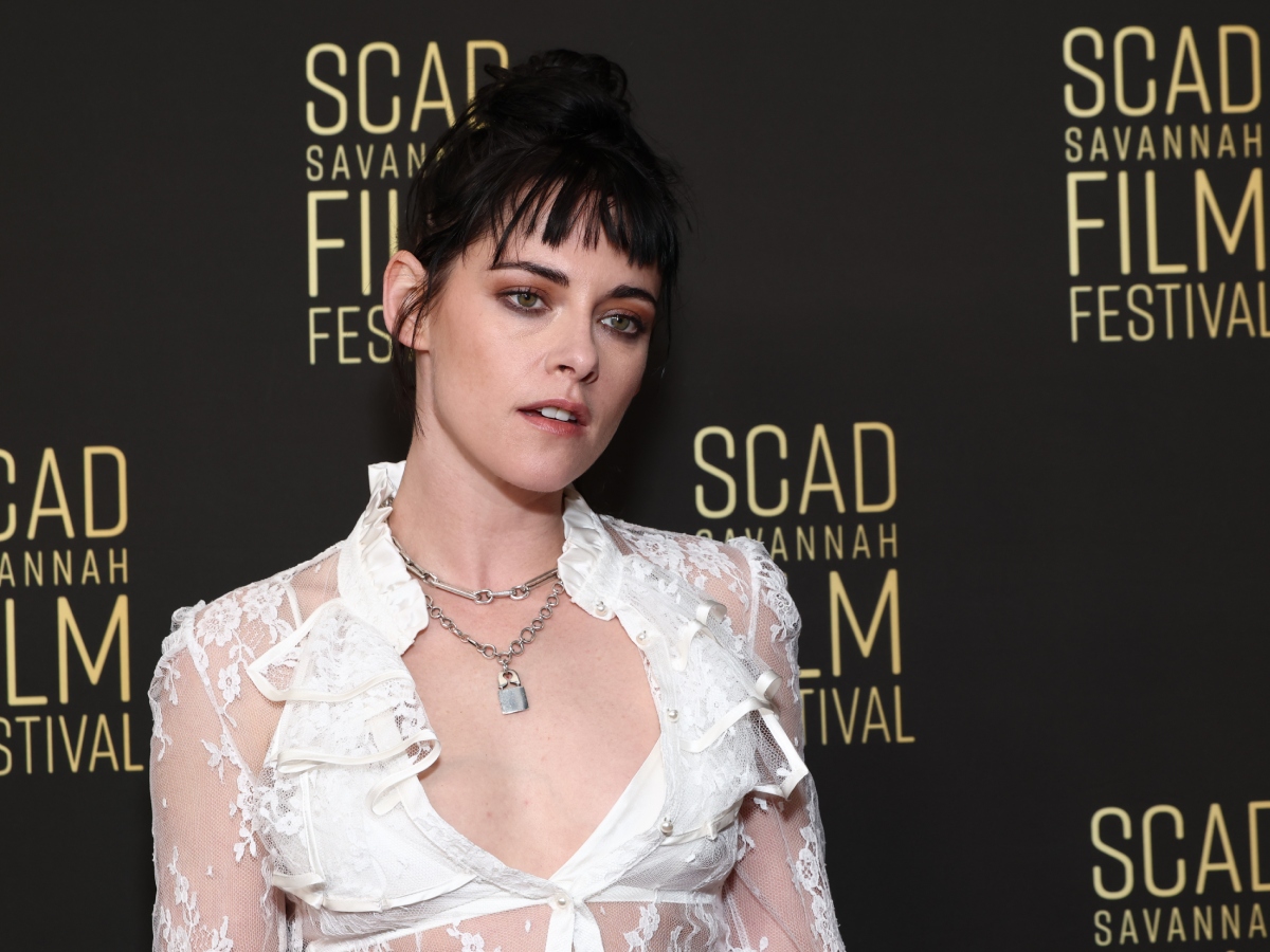 Kristen Stewart: Με μακιγιάζ σε καφέ αποχρώσεις που αξίζει να αντιγράψεις σήμερα κιόλας