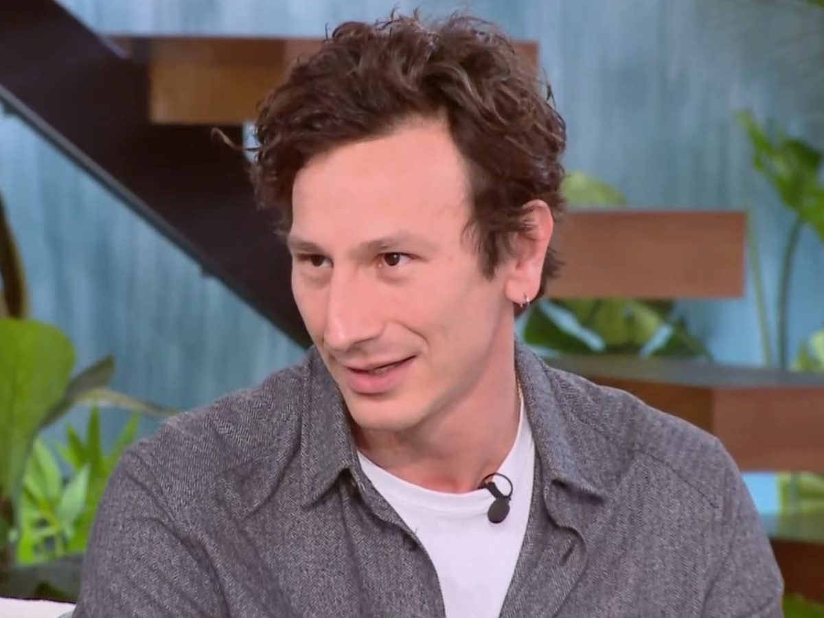 Μιχάλης Σαράντης: «Έχασα τον καλύτερό μου φίλο σε τρυφερή ηλικία, για χρόνια είχα ενοχές που έζησα εγώ κι όχι εκείνος»