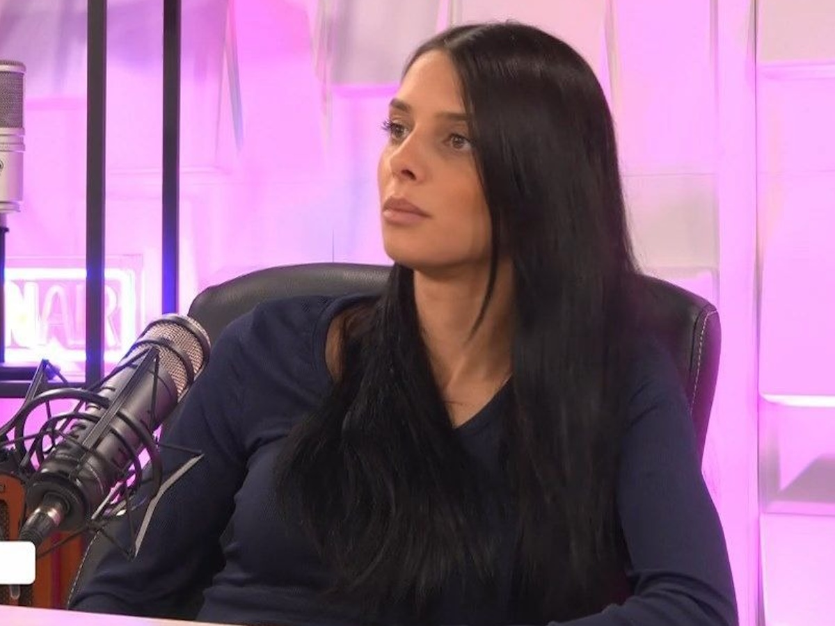 Συγκλονίζει η Άννα Μπεζάν: «Πέρασα επιλόχειο κατάθλιψη και αισθανόμουν ότι θα μου πάρουν το παιδί»