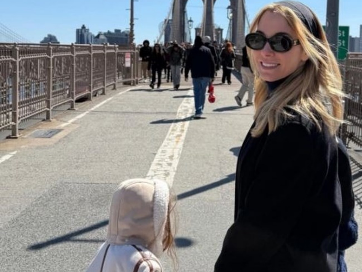 Δούκισσα Νομικού: Απόδραση στο Λονδίνο με τα παιδιά της – Φωτογραφίες