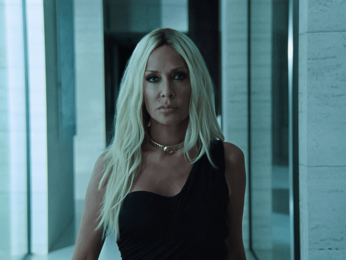 Άννα Βίσση – «Εξαίρεση»: Εντυπωσιάζει με το νέο της κινηματογραφικό music video