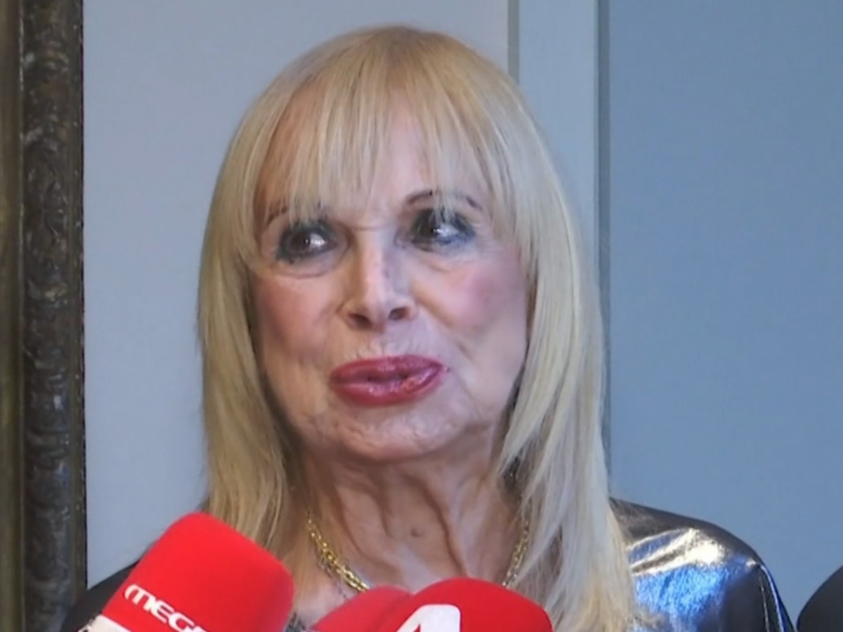 Άννα Φόνσου για Ζωζώ Σαπουντζάκη: «Στην ηλικία της είναι λογικό να αρρωστήσει λίγο, εδώ και μια εβδομάδα σηκώνεται κανονικά»