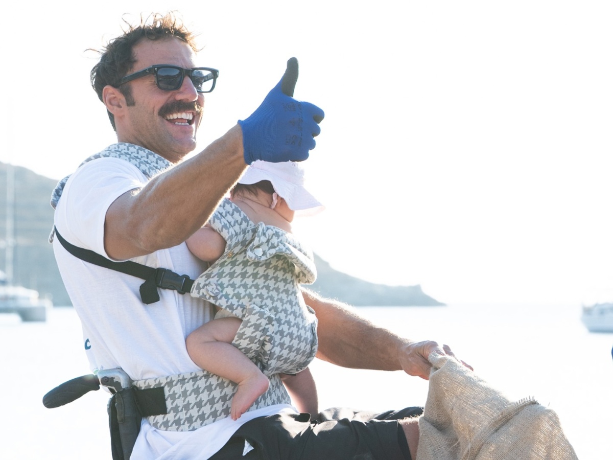 Αντώνης Τσαπατάκης: Μιλά πρώτη φορά για τη γέννηση της κόρης του – «Δε νομίζω ότι μια λέξη χωράει όλα αυτά τα συναισθήματα»