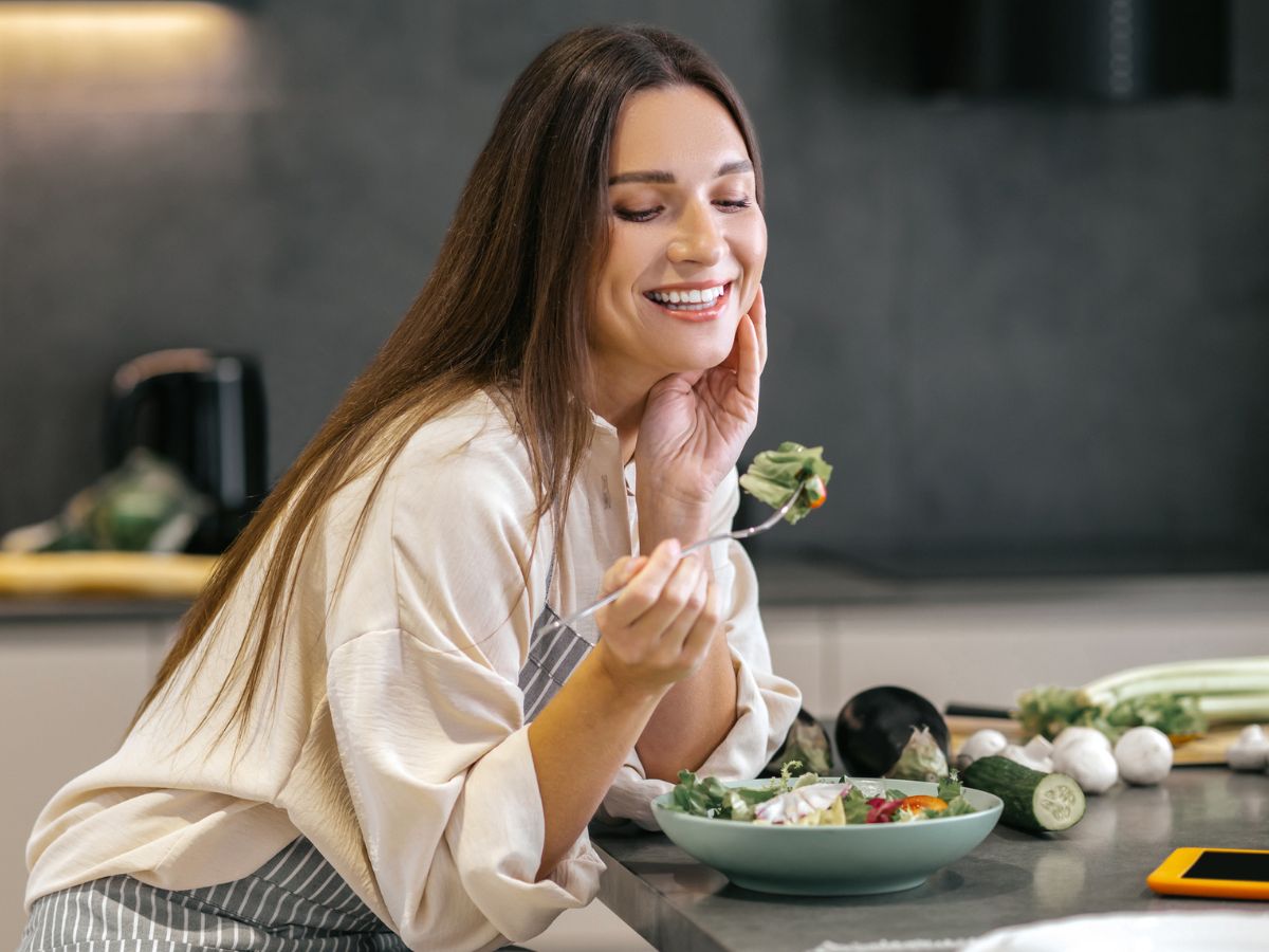 Αυτό είναι το πιο θρεπτικό dressing που θα απογειώσει τις σαλάτες σου