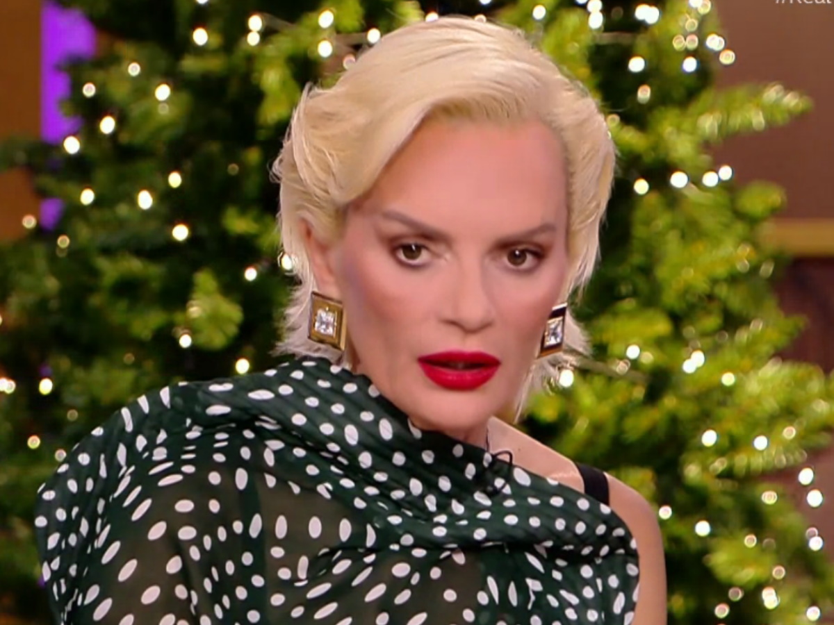 Έλενα Χριστοπούλου: «Δεν ξέρω πώς παίρνουν τα δικόγραφα ούτε πώς φεύγουν, σίγουρα δεν βγάζουν πόδια»