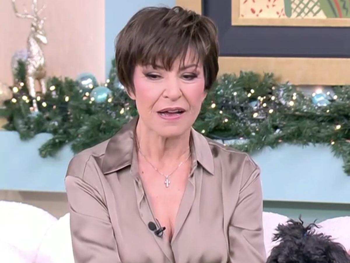 Κωνσταντίνα: Η αποχή από τις μεγάλες πίστες, η συμβίωση με την 25χρονη κόρη της και ο εμμονικός θαυμαστής