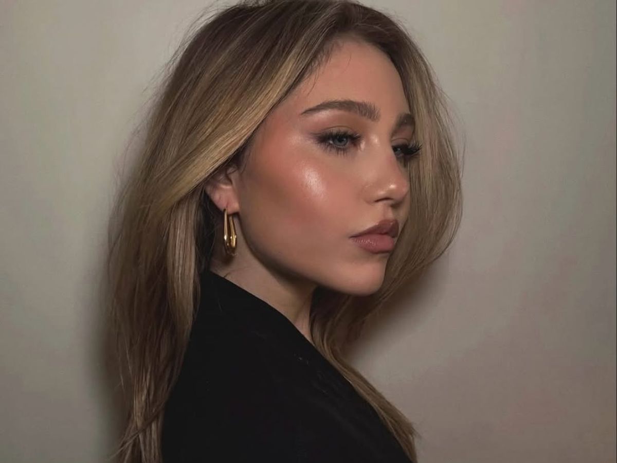 Liquid Makeup: Tο glossy trend που χαρίζει φρέσκια, «υγρή» λάμψη στο πρόσωπο