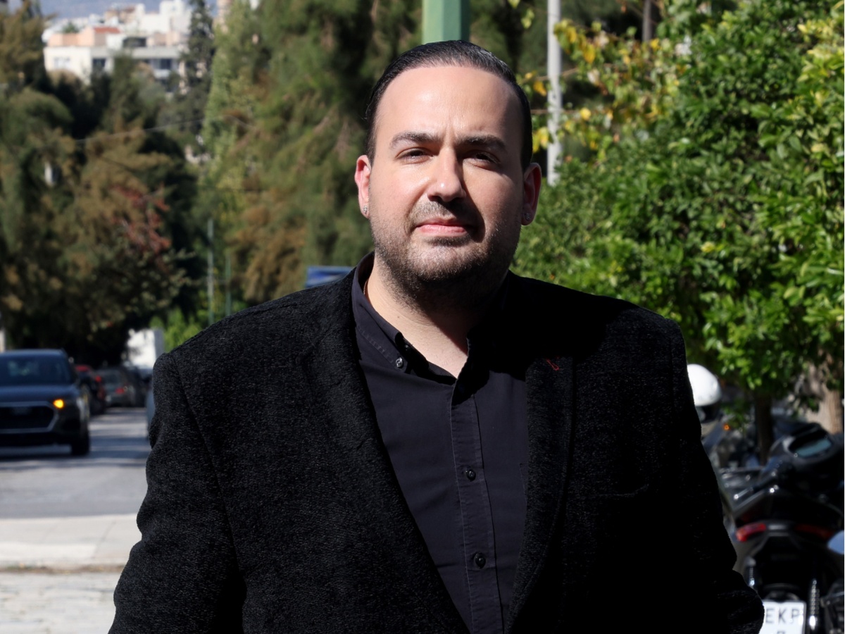 Ξεσπά ο Μαυρίκιος Μαυρικίου με τα σχόλια για τη σεξουαλικότητά του: «Έλεος, φτάνει πια, υπάρχει και ένα παιδί»