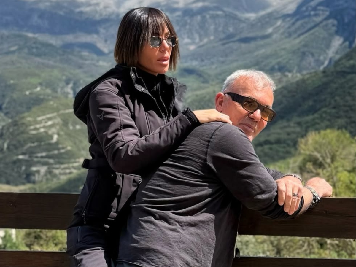 Στέλιος Ρόκκος – Λελέ Γκόφα: Η επέτειος γάμου και το τρυφερό φιλί – Φωτογραφία