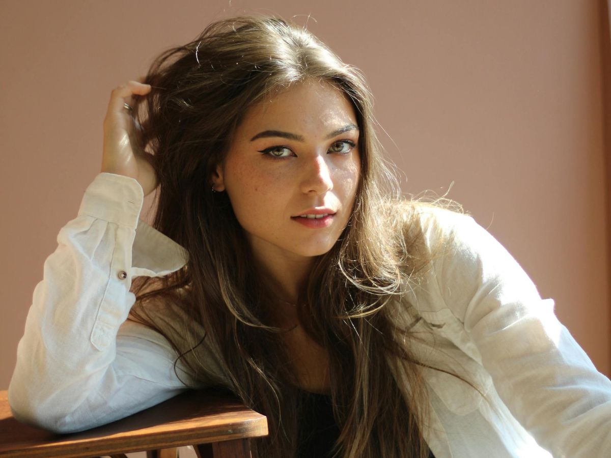 Shampoo sandwich: Το νέο hack του Tik Tok για βαθύ καθαρισμό και εντατική ενυδάτωση των μαλλιών