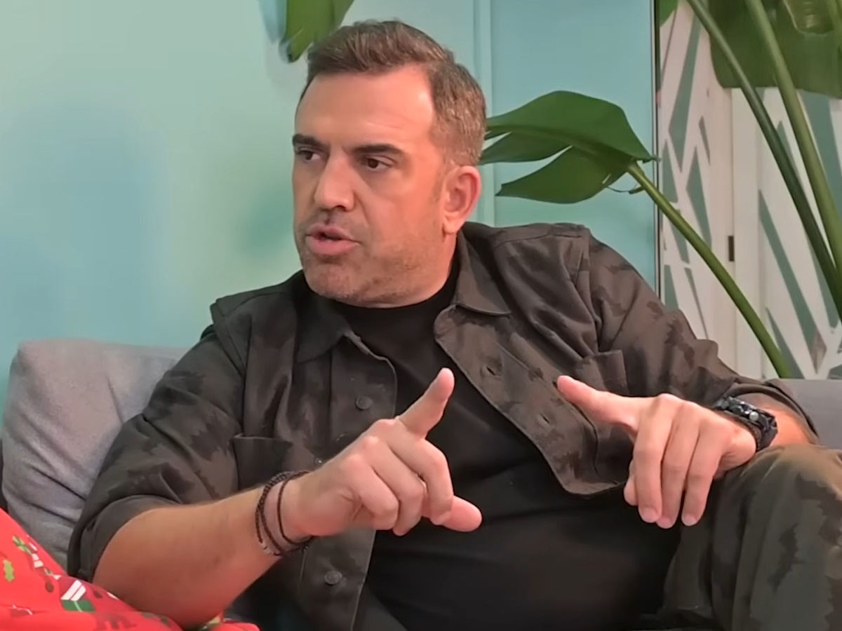 Στέφανος Κωνσταντινίδης: Η συνεργασία με την Κατερίνα Καινούργιου και το παρασκήνιο – «Ο Λιάγκας ήθελε να ξεκινάει νωρίτερα από τη Σκορδά»