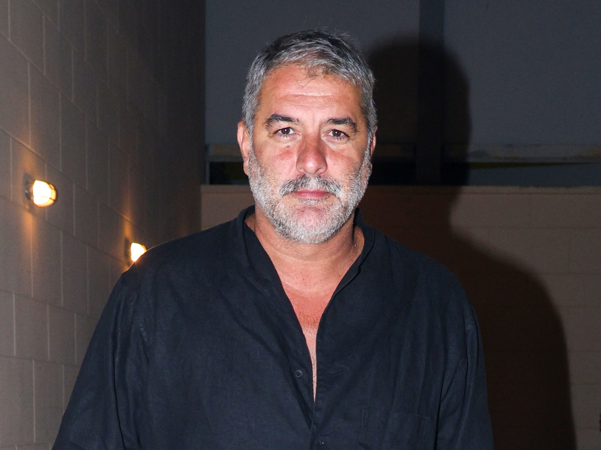 Βασίλης Μπισμπίκης: «Στεναχωριέμαι περισσότερο για τους ανθρώπους τους κοντινούς μου, οι μακρινοί δεν με ενδιαφέρουν»