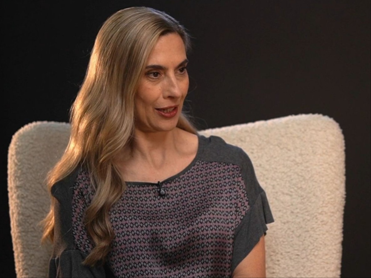 Βίκυ Βολιώτη: Η στιγμή που μίλησε ανοιχτά στην κόρη της για την υιοθεσία – «Με ρώτησε αν την είχα στην κοιλιά μου»