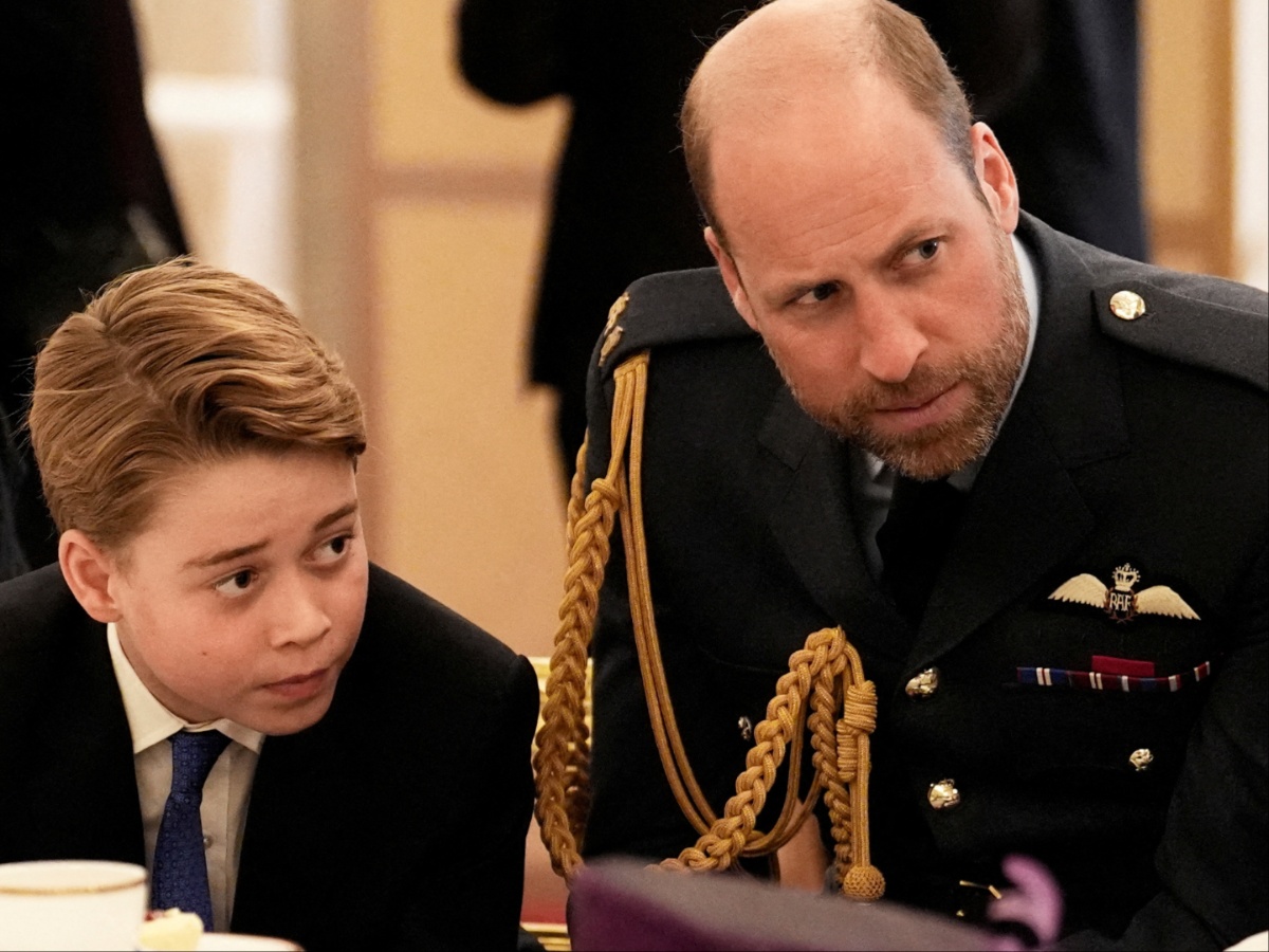 Πρίγκιπας Ουίλιαμ: Με τον γιο του, Τζορτζ, ετοίμασαν γεύματα για αστέγους σε φιλανθρωπικό ίδρυμα στο Λονδίνο