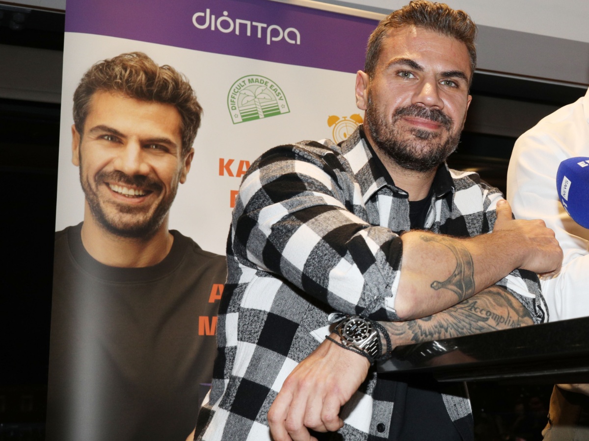 Άκης Πετρετζίκης: Το χιουμοριστικό βίντεο με τον γιο του, Αχιλλέα