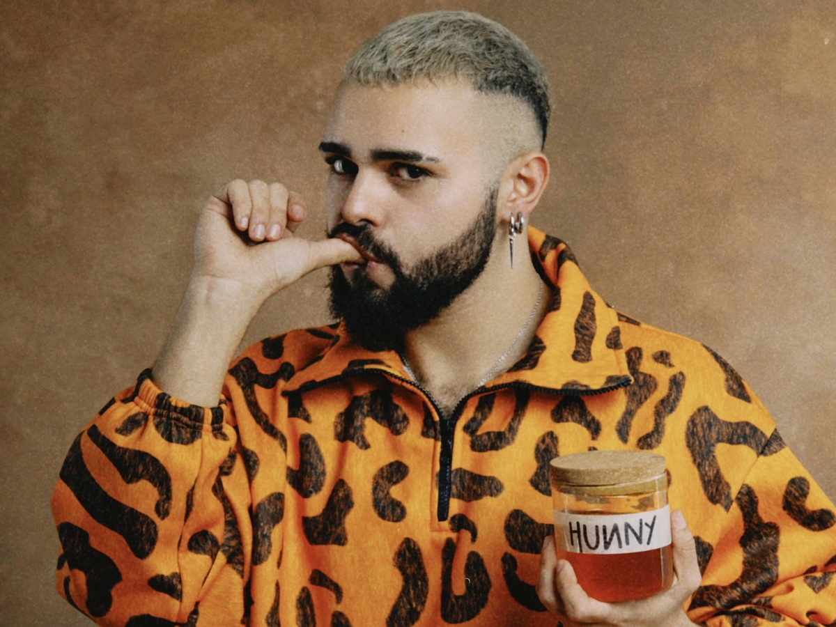 Eurovision 2026 – Akylas: «Περάσαμε δυσκολίες γιατί είμαι ανάπηρος» – Ο πατέρας του μιλάει πρώτη φορά για τον γιο του