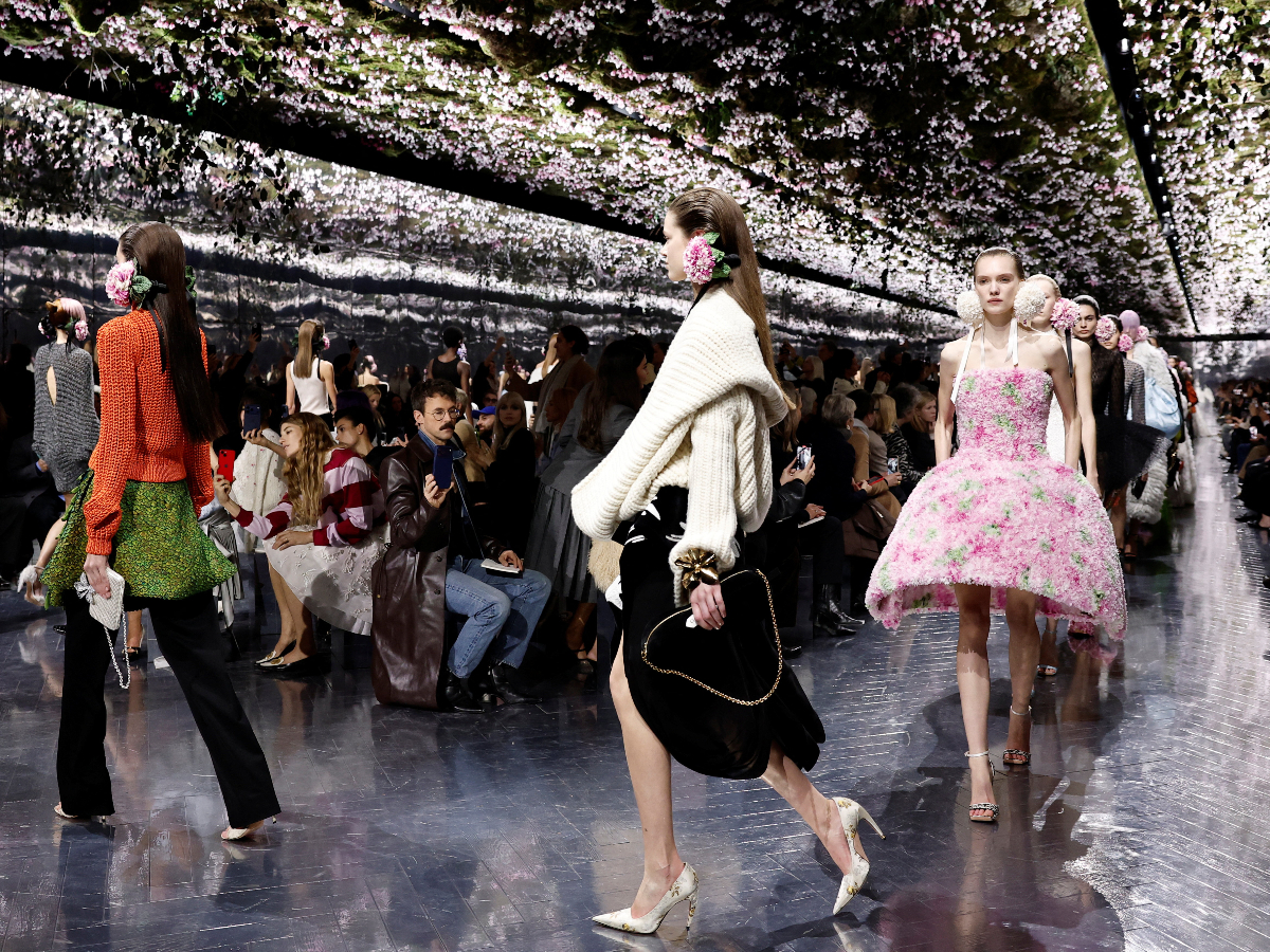 Dior: Η Υψηλή Ραπτική μόλις άλλαξε εποχή και το έκανε μέσα από την πρώτη couture συλλογή του Jonathan Anderson