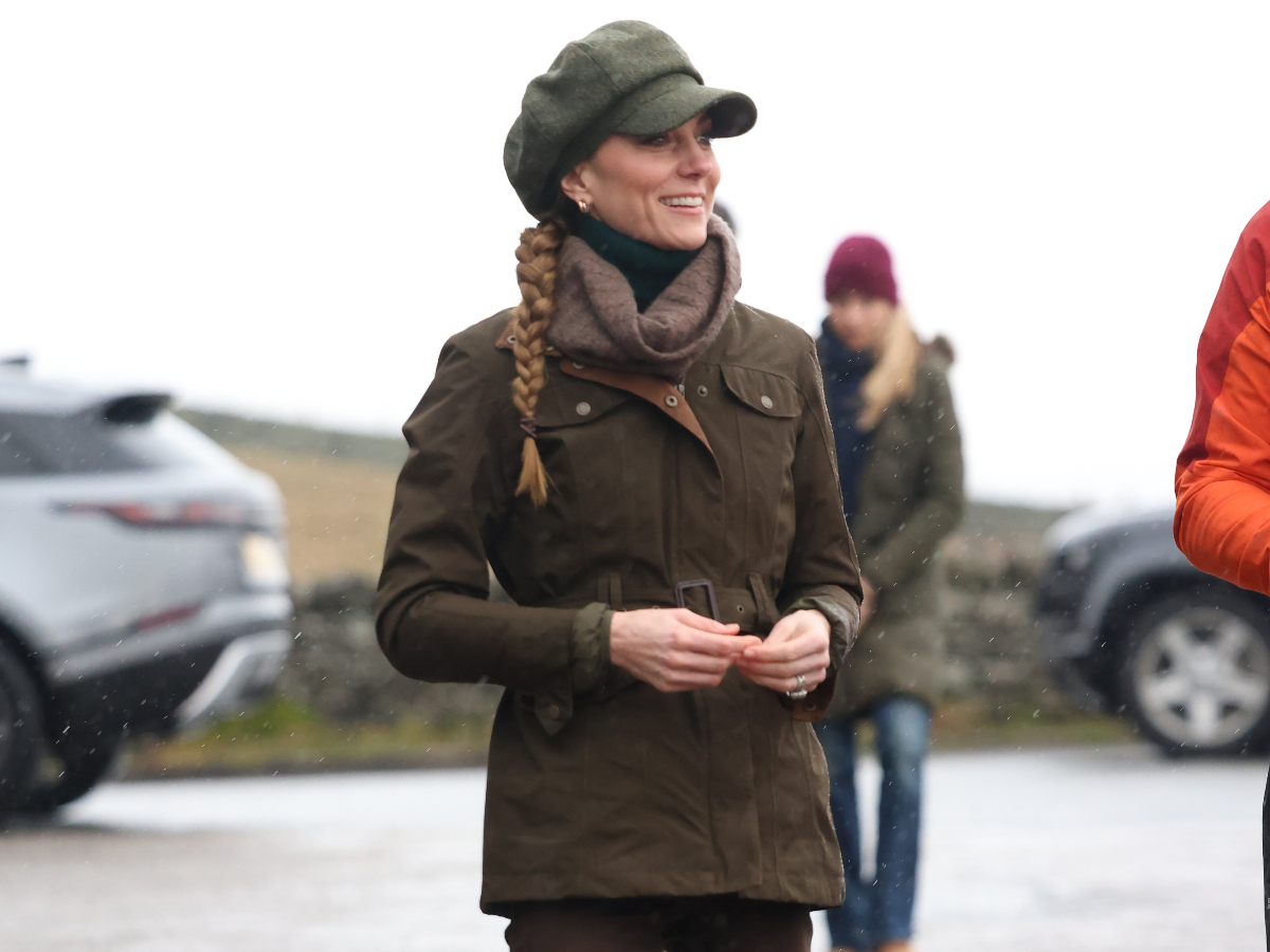 Kate Middleton: Γήινες αποχρώσεις, διαχρονικό στιλ και σύνολα που φοριούνται πραγματικά