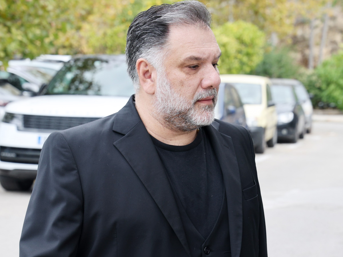 Δύσκολες ώρες για τον Γρηγόρη Αρναούτογλου: Πέθανε η μητέρα του