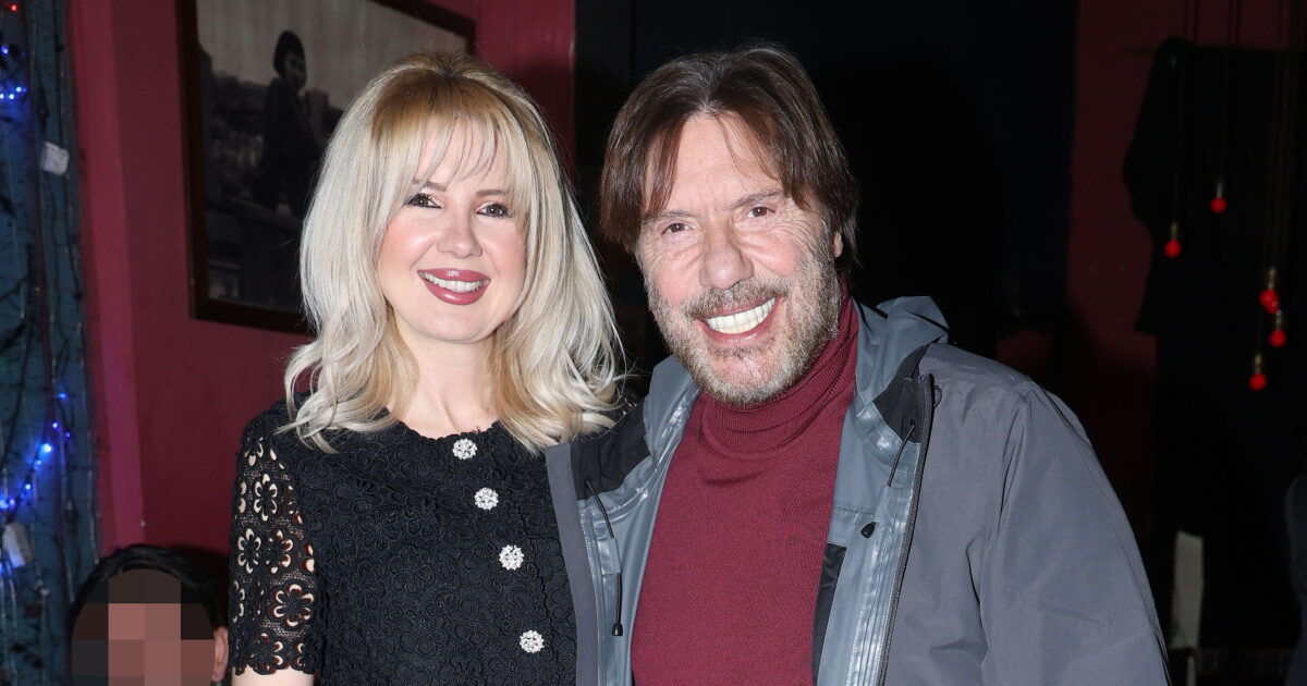 Στράτος Τζώρτζογλου: Το νέο σπίτι στα Βριλήσσια και η απάντηση για το unfollow στη Σοφία Μαριόλα – «Δεν με αφορά τι γράφτηκε»