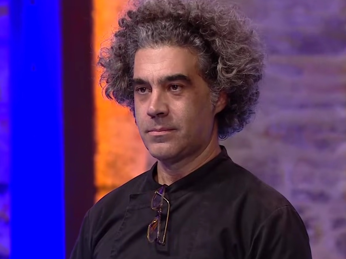 MasterChef: Ο 50χρονος διαγωνιζόμενος συγκίνησε τους κριτές με την αφιέρωση στον 10χρονο γιο του