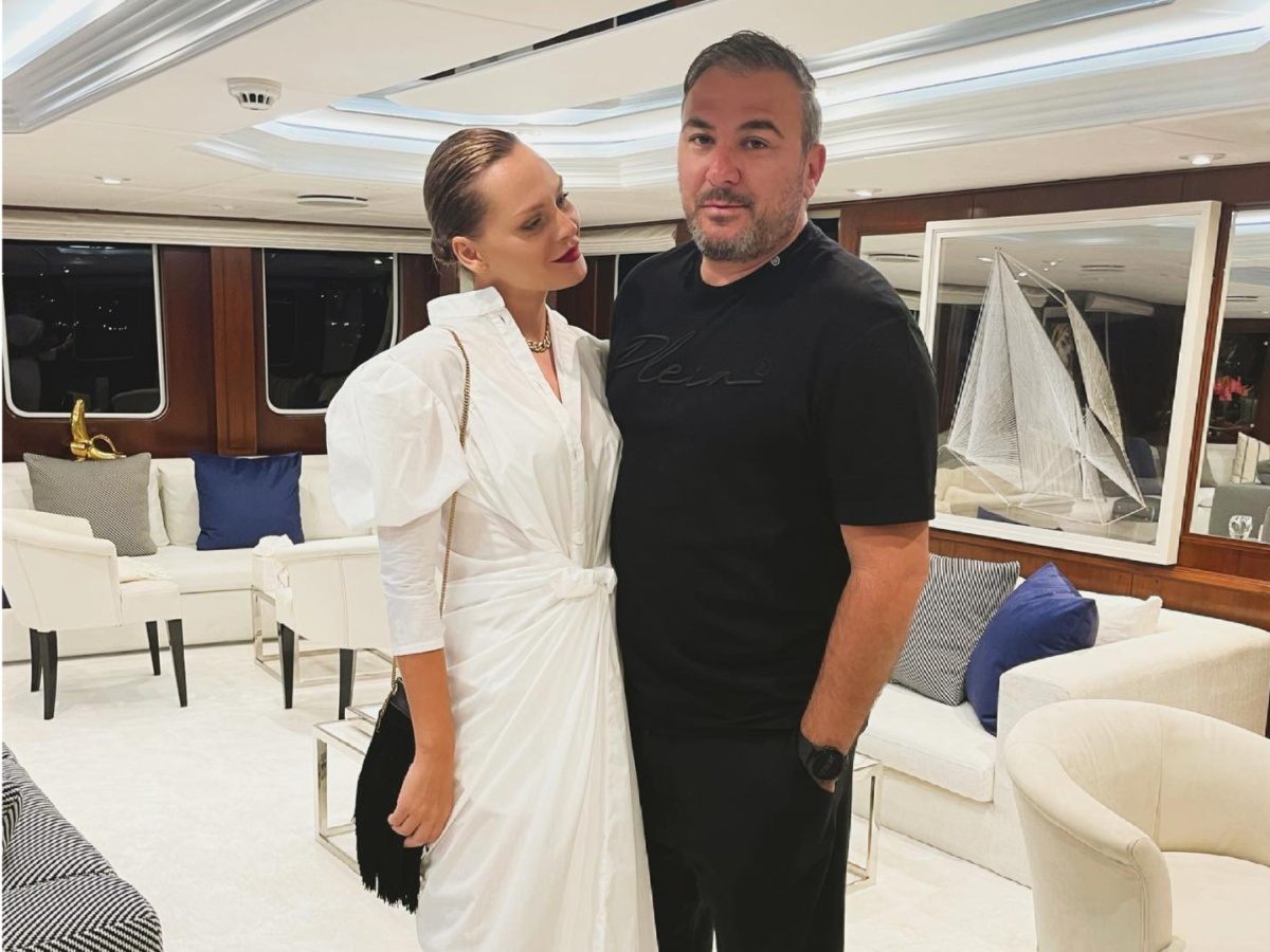 Υβόννη Μπόσνιακ: Οι δημόσιες ευχές στον Αντώνη Ρέμο για την ονομαστική του εορτή