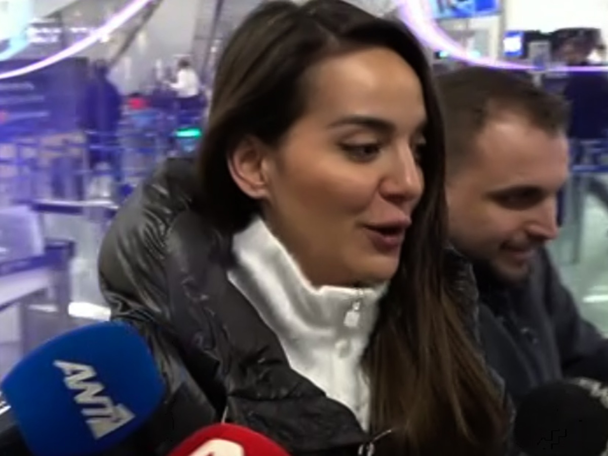 Ρία Ελληνίδου: Το κυνηγητό με τους δημοσιογράφους στο αεροδρόμιο