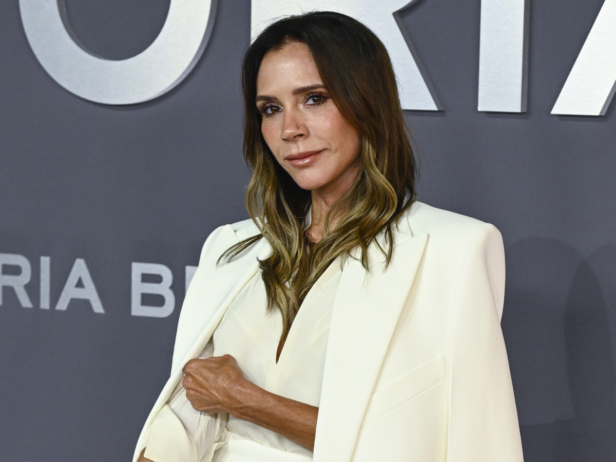 Βικτόρια Μπέκαμ: Στην κορυφή των βρετανικών charts το σόλο τραγούδι της μετά τη ρήξη με τον γιο της, Μπρούκλιν