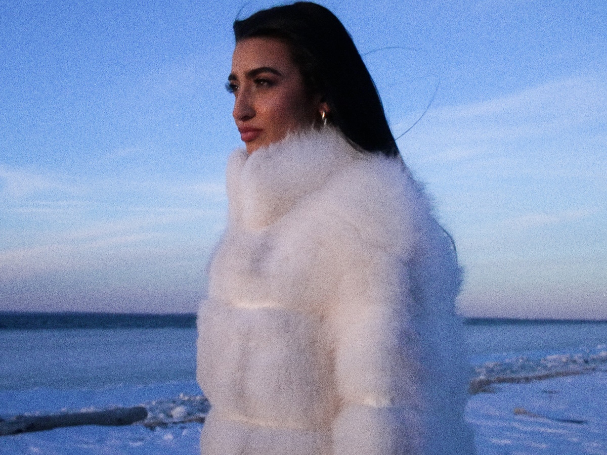 Αναστασία: Αυτό είναι το νέο της video clip για το τραγούδι «Βρέχει»