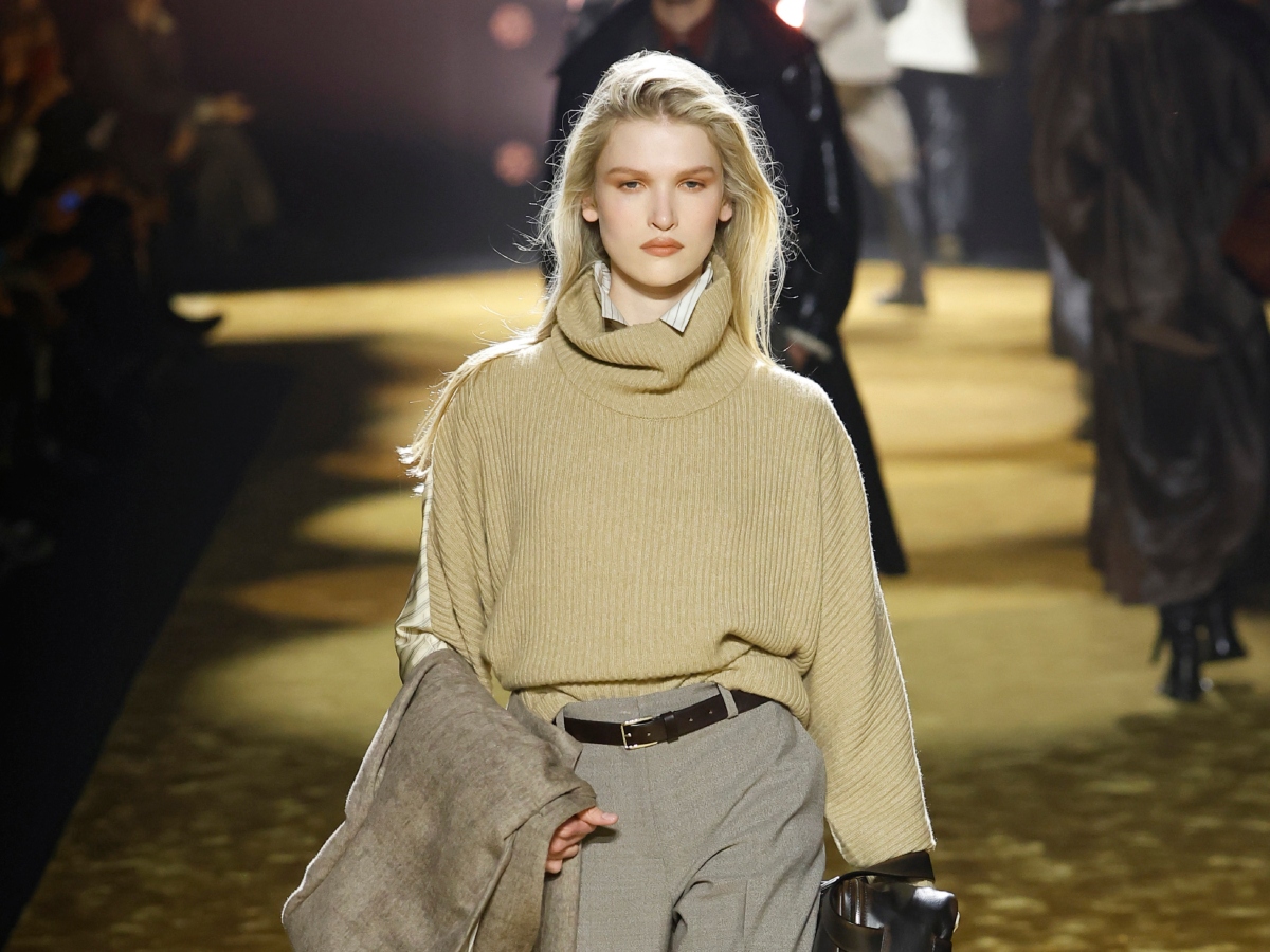 Boss: Είναι το copper το χρώμα που θα κυριαρχήσει στο  μακιγιάζ το επερχόμενο φθινόπωρο; Μάθε πώς θα το υιοθετήσεις