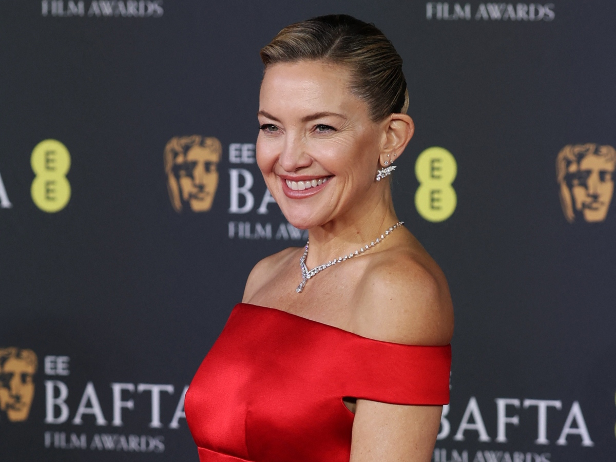 BAFTAs 2026: Τα updos που ξεχώρισαν – Από τις spiral braids της Audrey Nuna μέχρι το chic σινιόν της Kate Hudson