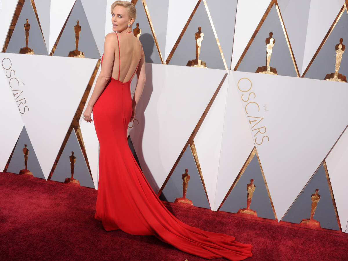 Κόκκινο φόρεμα: Τα πιο εντυπωσιακά σχέδια που έχουμε δει στο red carpet