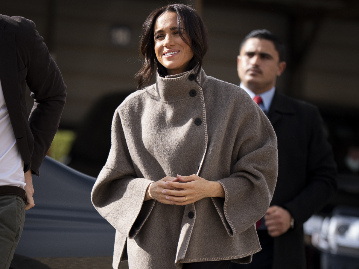 Casual chic: Το πανωφόρι της Meghan Markle είναι ό,τι χρειάζεσαι για το Σαββατοκύριακο