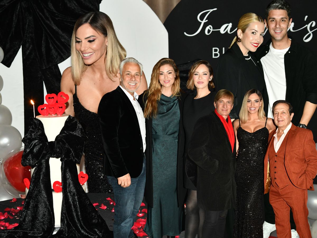 Ιωάννα Μαλέσκου: Το TLIFE αποκλειστικά στο πάρτι για τα γενέθλιά της – Φωτογραφίες